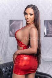 LAURA!!!! Shemale femenina, versátil