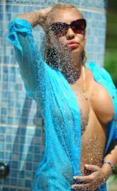 Nueva jovensita  !Rubia con ojos azules pecho .  Alta DIOSA DEL PLACER 