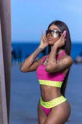 BELLA latina