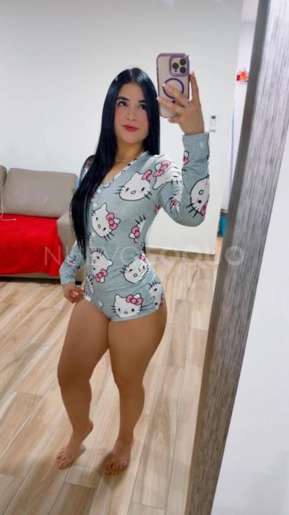  SEXY DELGADA COLOMBIANA