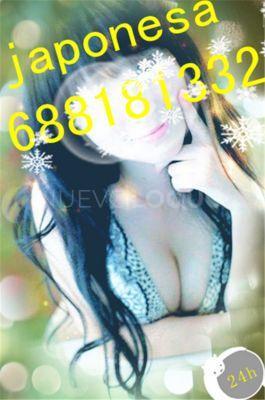   chica estudiante asiatica  dergada guapisima y muy y,,,,,,,,,,,,,,,,