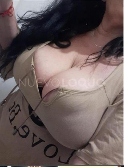  RAQUEL CATALANA  AÑOS,  de pecho natural..EN EL CORAZÓN DE BARCELONA