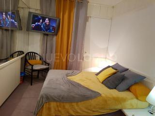 DISPONEMOS DE HABITACIONES PARA CHICAS acompañantes.LIMPIAS Y DISCRETAS