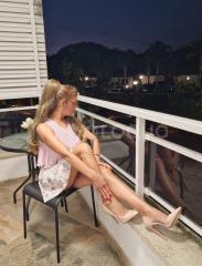 VENEZOLANA. SOLO POR UNA SEMANA EN SALOU
