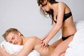  Buscamos chica masajista erotica para centro de estética masculina.
