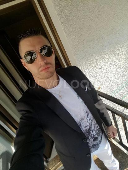  Alessandro, joven apasionado ...