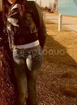  Estudiante joven y guapa,quedo esporadicamente