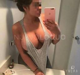 MARINA MORBOSA Y CARIÑOSA rosasla hora..completita