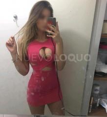 Delgadita Rubia impresionante Luna pechos grandes