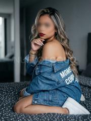  JOVENCITA DULCE Y APASIONADA MASAJISTA EROTICA BRUNA 