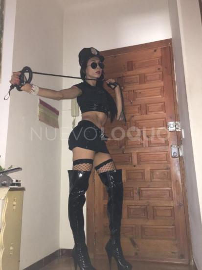  Modelo cañera adicta al   y 