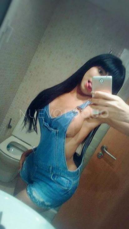  Cristina trans colombiana delgada joven  horas 