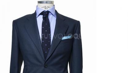 Atractivo, elegante, discreto.