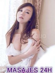 Guapas jóvenes y chicas orientales  girona