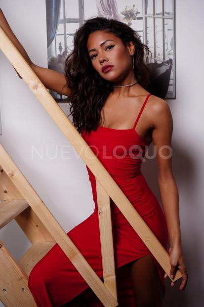  ARDIENTE LATINA INOLVIDABLE UNICA