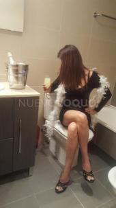 latina juguetona y ardiente