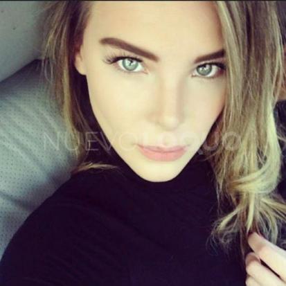  RUBIA OJOS AZULES___ I MOVE TO HOTEL__ESTER AÑOS