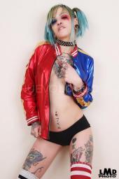 HARLEY SUICIDE GIRL, TE ATREVES?? acompañante TAMBIEN 