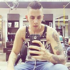 mike colombiano 