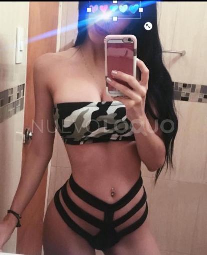  Lucero Masajista Juguetona