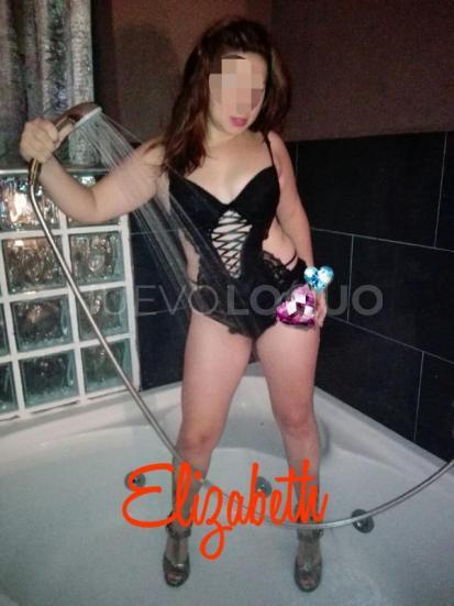  Eli Hermosa Latina de ojos claros  años