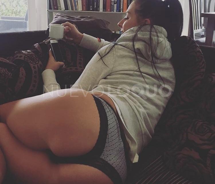  sintia: me encanta la  y el buen 