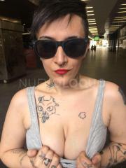 luna y natalia dos jovencitas bisexuales y morvosas, h disponible cerca de la plaza de toros
