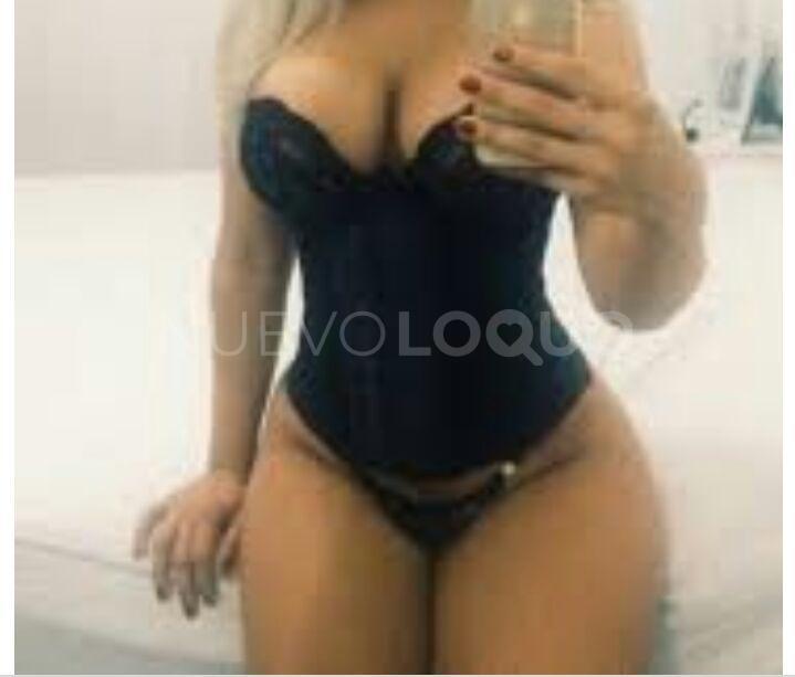  Rubia muy guapa y 
