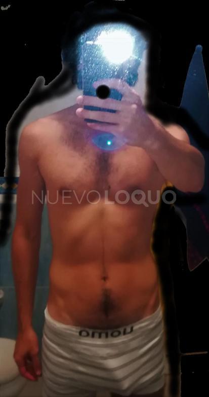   acompañanteSERIO y DISCRETO,  