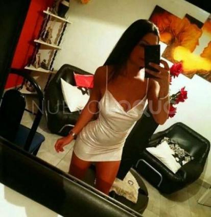  Paula  años canaria, cuerpo de modelo
