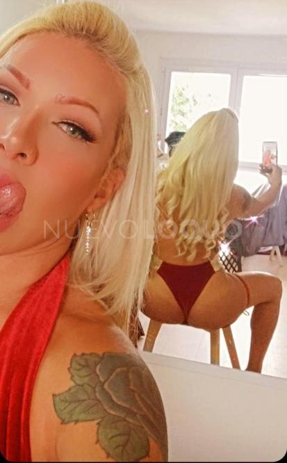  soy una rubia brasileña dispuesta
