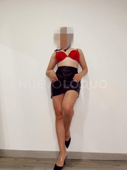  Mia Quiromasajista con medidas de protección e higiene.