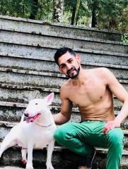 tony cerca de la plaza de toros, masajes eróticos, y,morvosos  % y tambien deportivos