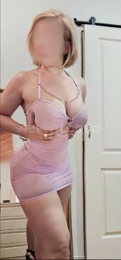 Canariona de buen melonazo para disfruta