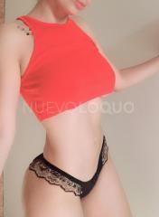 Rosalia: soy una jocen colombiana morena y muy y