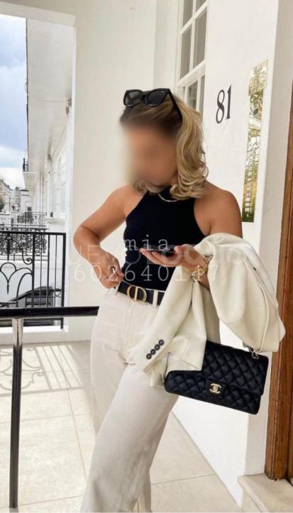  Masajista erótica rubia Mía, y tuya cuando quieras..