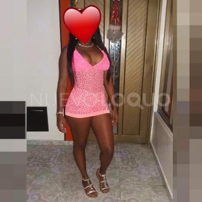  Colombianita te hace masaje bien rico.