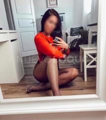 PATRICIA MASAJISTA ERÓTICA, Desde rosas