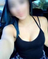 QUERRAS REPETIR JOVEN GATITA NUEVA EN LA ISLA