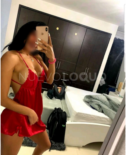 Nicol joven latina