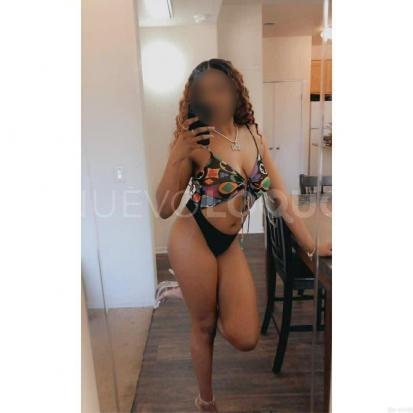  CALIENTE , JUGUETONA, , Paris,  A DOMICILIO