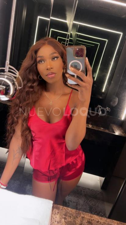  FEMENINA Y SEDUCTORA