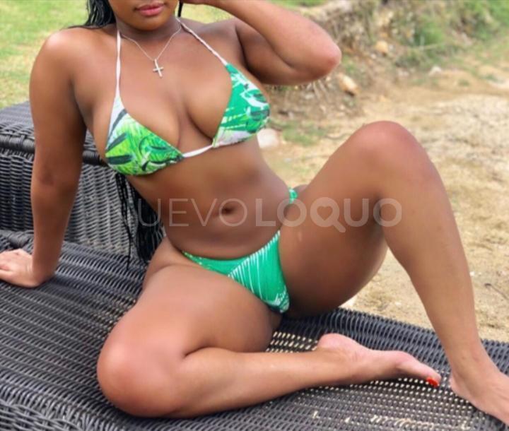  Dominicana traviesa  