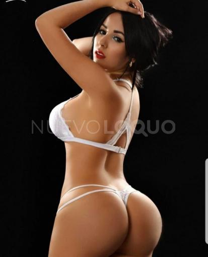  Hermosa y caliente ven a jugar y a quemarte 