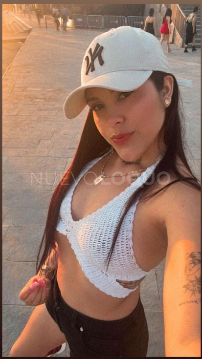  YESICA COLOMBIANA  + MASAJE + DUCHA