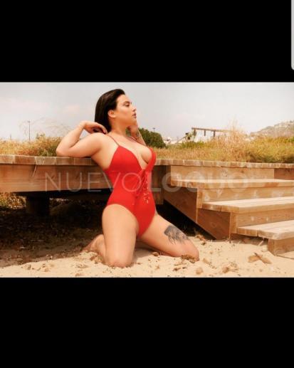  Eva hermosa sensual  e implicada