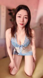 AMIGAS ASIÁTICAS MUY BELLAS