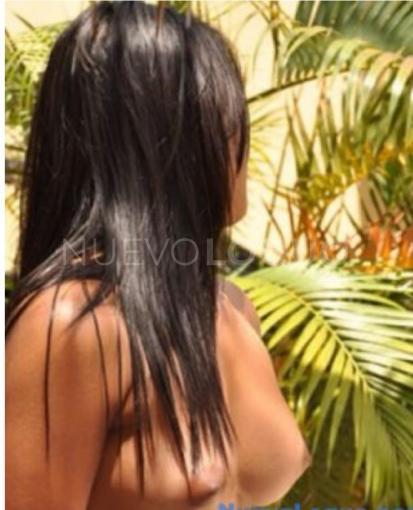  DANIELA UNA MORENAZA GUAPÍSIMA 