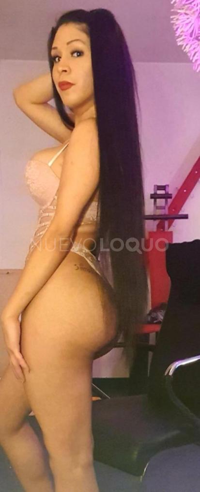  Zafiro muy femenina