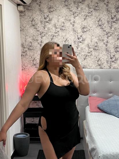  latina cariñosa